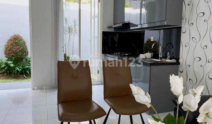 Rumah Luxury Dekat Pintu Tol & Strategis di Grand Permata Jingga, Malang 2