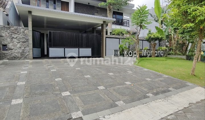 Rumah Asri Luas Daerah Araya Blimbing Indah Malang