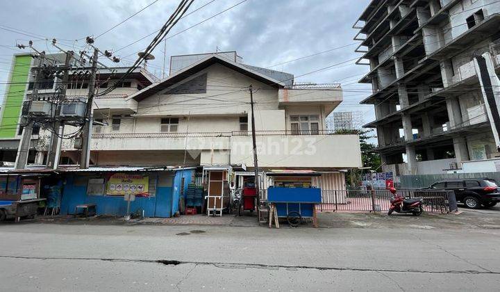 Disewakan Rumah Dekat Pantai Losari Makassar 2