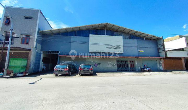 Dijual Ruang Usaha Lapangan Olahraga Jl. Kalimantan 1