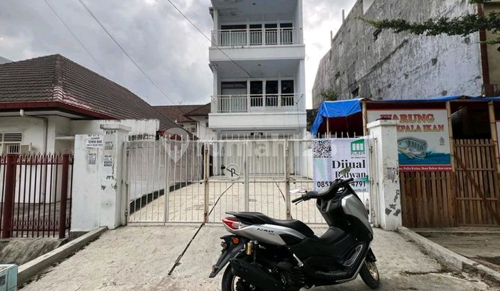 For Quick Sale: Shop House on Jl. Tentara Pelajar, Makassar 1