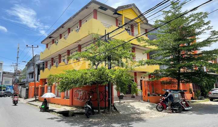 Dijual Rumah Eks Sekolah Jl. Tupai Makassar 2