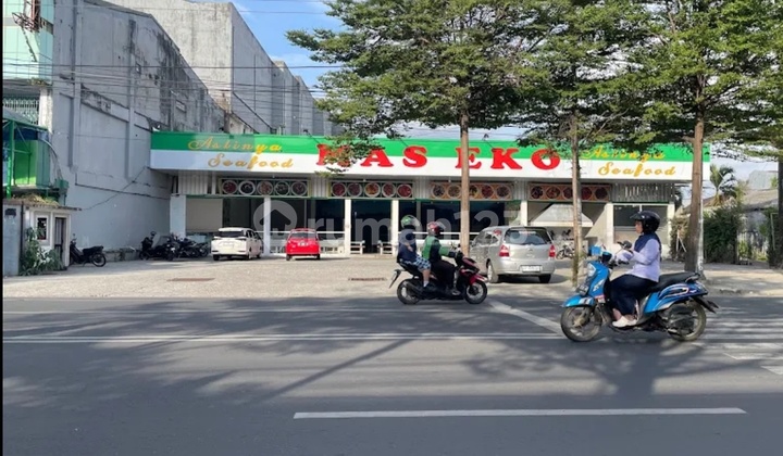 Dijual Tanah Plus Bangunan Poros Jl. Dr. Ratulangi Dijual Tanah Plus Bangunan Poros Jl. Dr. Ratulangi