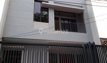 Rumah Siap Huni Minimalis di Taman Alfa Indah Joglo Jakarta Barat 1