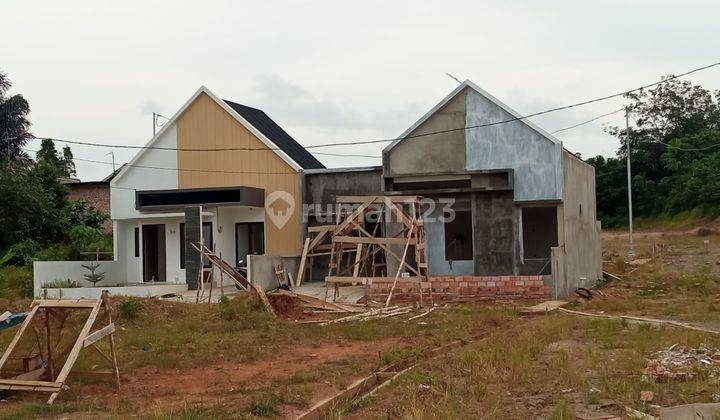 Rumah Baru dijual lokasi strategis dan sejuk  2