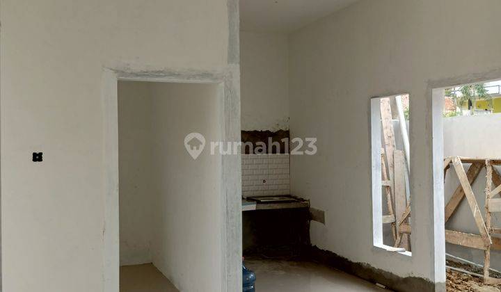 Rumah Baru dijual lokasi strategis dan sejuk  8