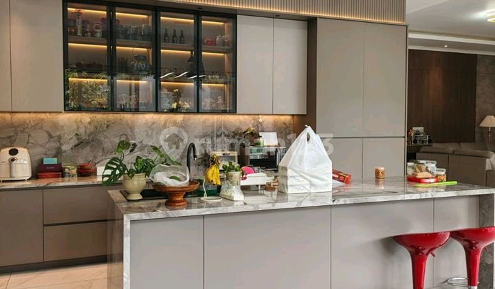 Rumah Mewah Setiabudi Siaphuni Kota Bandung Semi Furnished Rumah Mewah Setiabudi Siaphuni Kota Bandung Semi Furnished