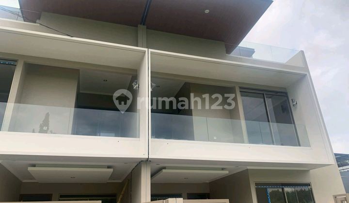 Rumah Villa Baru Siap Huni Sayap Dago Udara Sejuk Kota Bandung