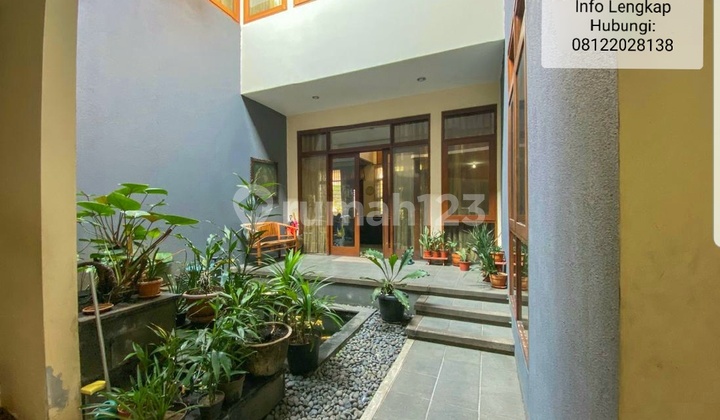 Luxurious 2-Story Corner House in Turangga. Close to Trans Studio Mall Bandung. 2