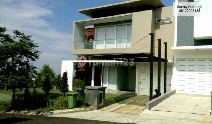 Rumah Villa Dago,View Gunung kota, barat, timur dan selatan,  rooftop view utara.

 
 2