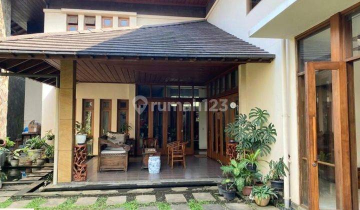 Rumah Mewah  Kawasan Premium Main Road Dago Kota Bandung  1