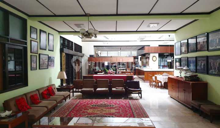 Rumah Klasik Cisitu Dago Dekat Itb Kota Bandung 2