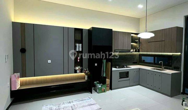 Rumah Siap Huni Baru Di Taman Kopo Kota Bandung Semi Furnished. 1