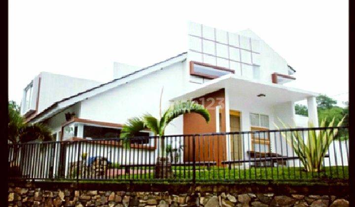 Rumah Villa Swim Pool Siap Huni Furnished Dago Kota Bandung 2