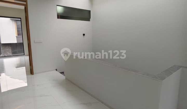 Rumah Baru Setraduta Dk Tol Pasteur&univ Maranatha Kota Bandung 2