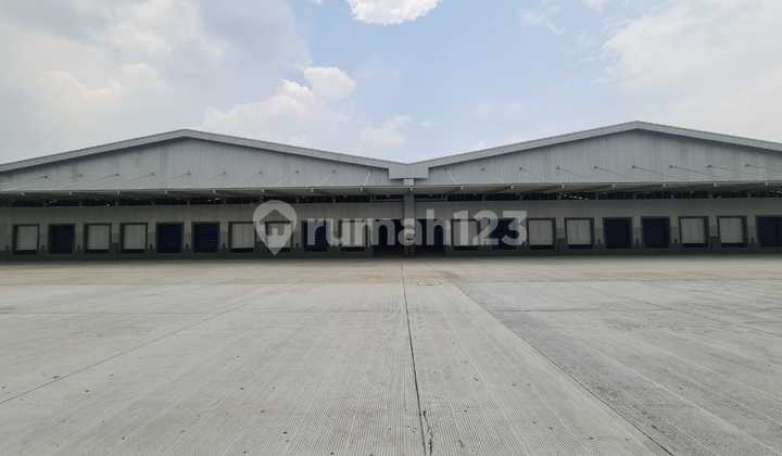 Disewa Gudang di Delta Silicon 8 Cikarang Dilengkapi Auto Leveler