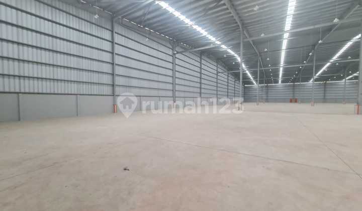 Disewa Gudang di Jl.linkar Tanjungpura Karawangbarat,dkt Kim,kiic 6