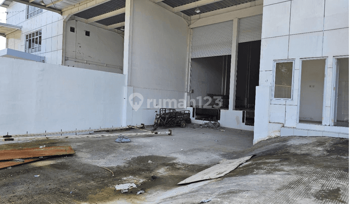 Disewakan Gudang Loading Dock di Delta Silicon 3 Cikarang Kab Bks 2