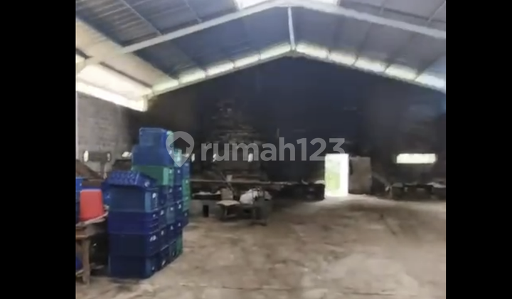 Cheap Warehouse Rental with Spacious Parking in South Tambun, Bekasi