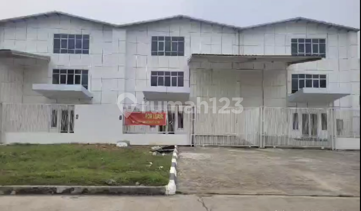Rent Ready-to-Use Small Warehouse in Delta Silicon Lippo Cikarang