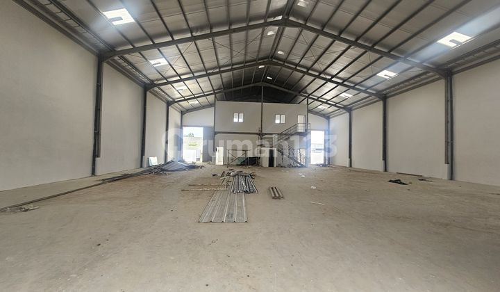 Gudang Pabrik Baru Industri di Kawasan Delta Silicon Bekasi