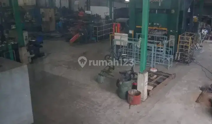 Dijual Gudang Workshop di Cikarang Jalan Raya Serang cibarusah 2