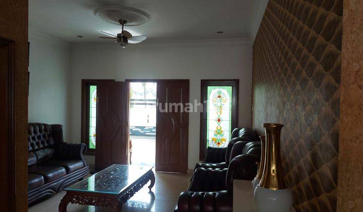 Rumah Mewah Bagus Luas Siap Huni Rapi 2 Lantai 4