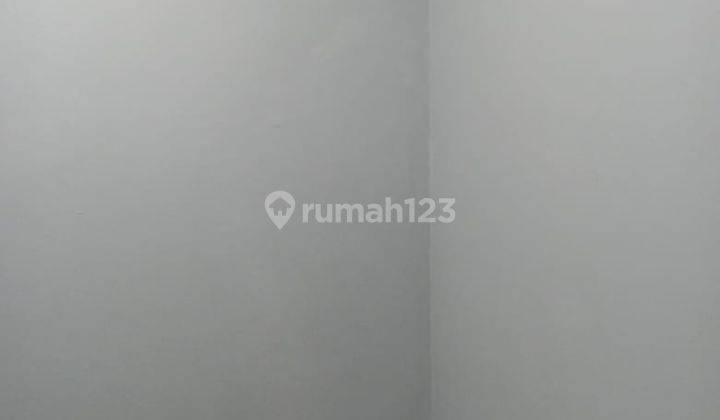 Rumah Murah Rapi Bagus Siap Huni Baru Renovasi di Pasar Rebo 4