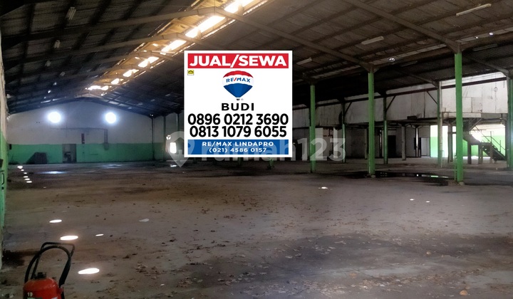 For Rent or Sale Warehouse in Pulogadung Industrial Area Strategic Location Land Area 6956 Building Area 4652