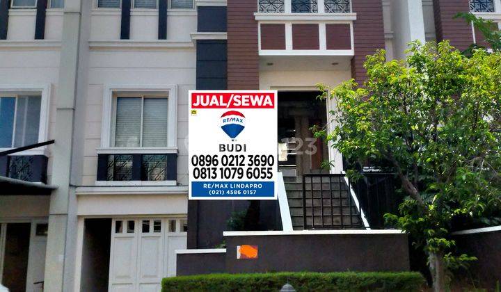 Disewakan Atau Dijual Rumah Cluster The Villas Diatas Mall Moi Kelapa Gading 3 Tk Lt 8 X 19 4+1 Kt 1