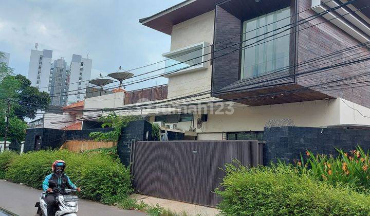 RUMAH MEWAH EXCLUSIVE DI KARMEL RAYA KEMANGGISAN 2