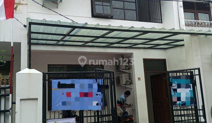 RUMAH 2,5 LANTAI  SIAP HUNI DI TOMANG SUDAH RENOVASI 1