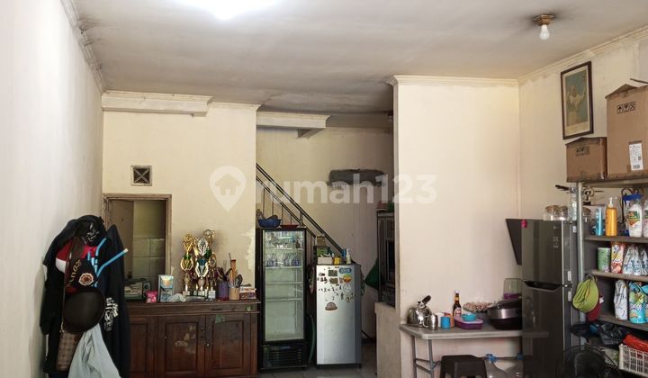 Ready-to-Use Shop House in Karang Tengah Tangerang 2