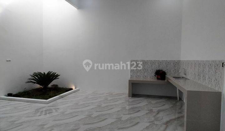 Rumah bagus siap huni di Jangli dekat graha candi golf  2