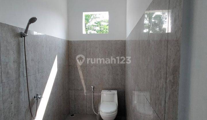 Rumah bagus siap huni di Jangli dekat graha candi golf  4