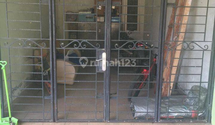 Rumah Bagus SHM di Jalan Karya Darma Kampung Muslim Medan Kota