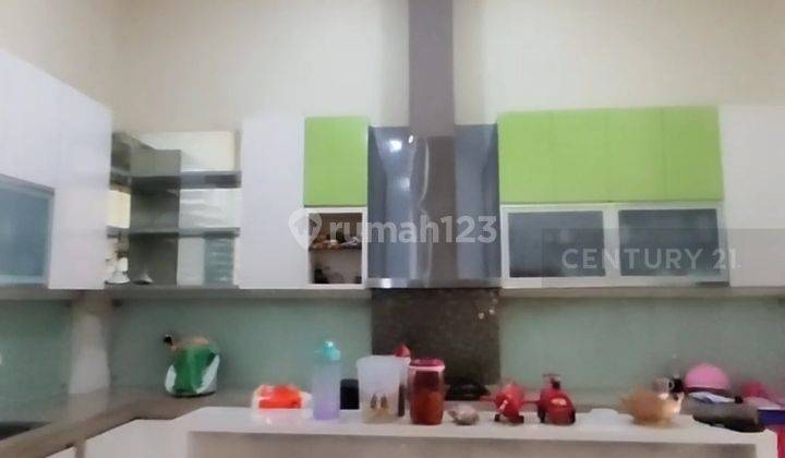 Rumah Luas Nyaman 6+1BR Furnished Di ManggaBesar Jakarta Barat Th 2