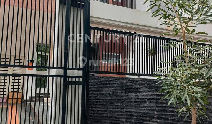 Disewakan Rumah Bagus Minimalis Luas Bangunan 324m 1