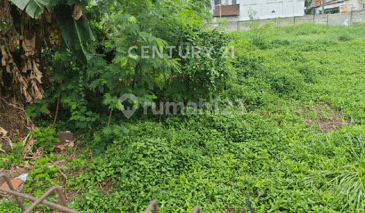 Land 2500m2 Strategic for Padel Badminton Futsal Parking