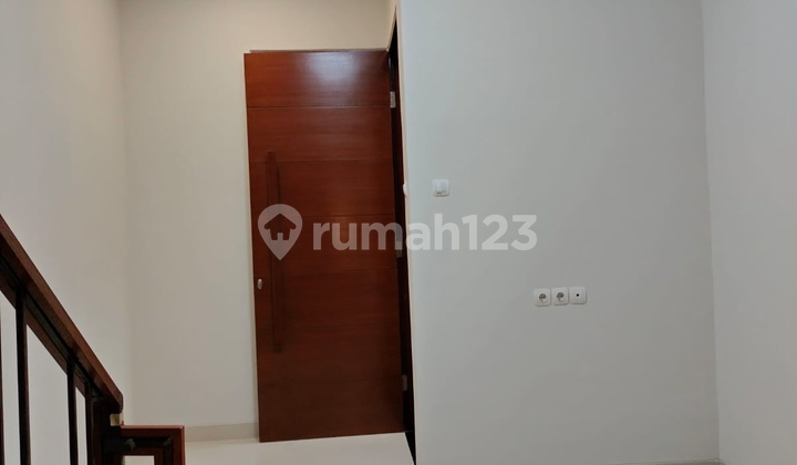 Rumah Baru Di Renon Gratis BPHTP dan Balik Nama Jaminan Dekat Kemana-mana