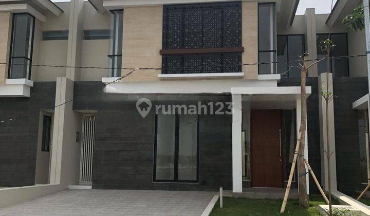 Rumah Full Furnished Northwest Lake Park Citraland Surabaya Barat 1