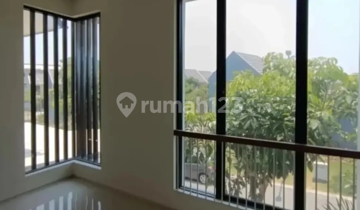 Rumah Northwest Lake Park Central Hill Citraland Surabaya Barat 2