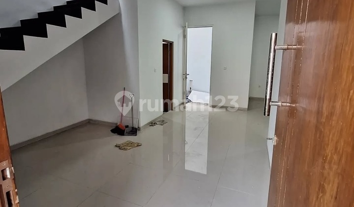 Rumah Bukit Palma Northwest Lake Park Citraland Surabaya Barat 2