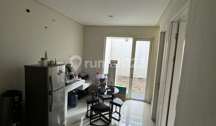 Rumah Full Furnished Northwest Park Lake Citraland Surabaya Barat 2