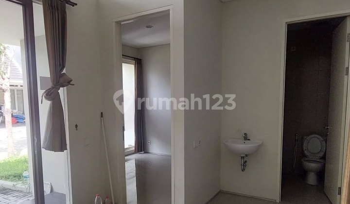 Rumah Northwest Park Lake Central Hill Citraland Surabaya Barat 2