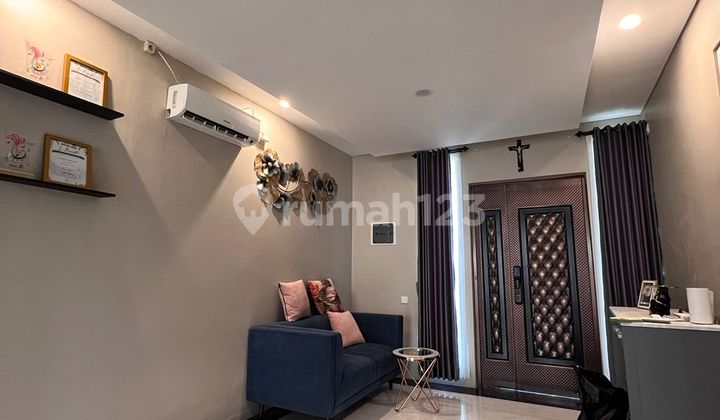Rumah Full Furnished Northwest Hill Lake Park Citraland Surabaya 2