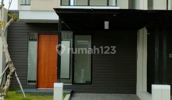 Rumah Full Furnish Northwest Central Lake Citraland SurabayaBarat