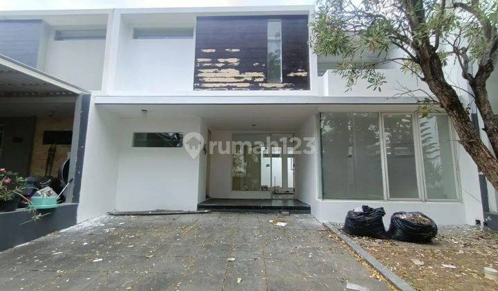 Rumah Rosewood Northwest Park Lake Hill Citraland Surabaya Barat 1