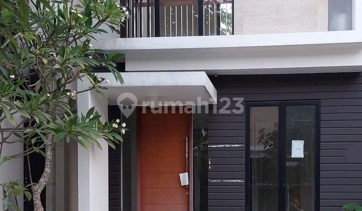 Rumah Northwest Lake Park Central Hill Citraland Surabaya Barat