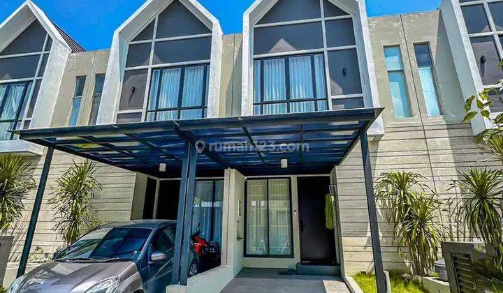 Rumah Full Furnished Northwest Park Lake Citraland Surabaya Barat 1